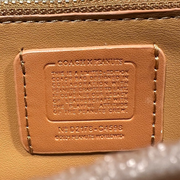 NEW Coach X Peanuts Long Zip Around Wallet In Signature Canvas Varsity Patches - Picture 5 of 15